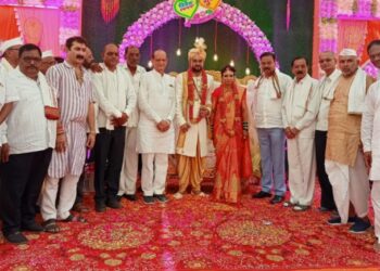 मुक्ताईंच्या निष्ठावान वारकरी कुटुंबाने समाजासमोर ठेवला आदर्श 