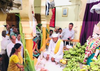 खासदार सुप्रियाताई सुळे यांनी घेतले आदिशक्ती संत मुक्ताई चे दर्शन 