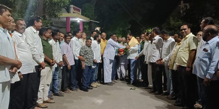 कोळी समाजातर्फे आमदार चंद्रकांत पाटील यांचा जाहीर सत्कार !