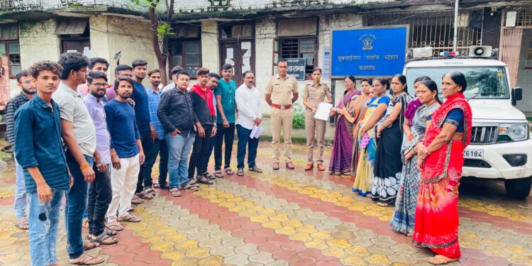 मुक्ताईनगर येथील शिवरायनगर मधील धर्मांधांच्या हल्ल्या प्रकरणी दंगेखोरांना तात्काळ अटक करा अन्यथा आंदोलनाचा इशारा  