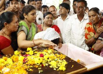 शहीद जवान विपीन खर्चे पंचतत्वात विलीन ! 