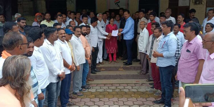 मराठा समाजाविषयी आक्षेपार्ह ऑडियो क्लिप, LCB चे निरीक्षक बकालेला तात्काळ बडतर्फ करा – मुक्ताईनगर मराठा समाज आक्रमक