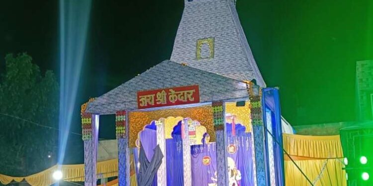 नवरात्री महोत्सवात आमदारांचे हस्ते माता जगदंबेची महा आरती