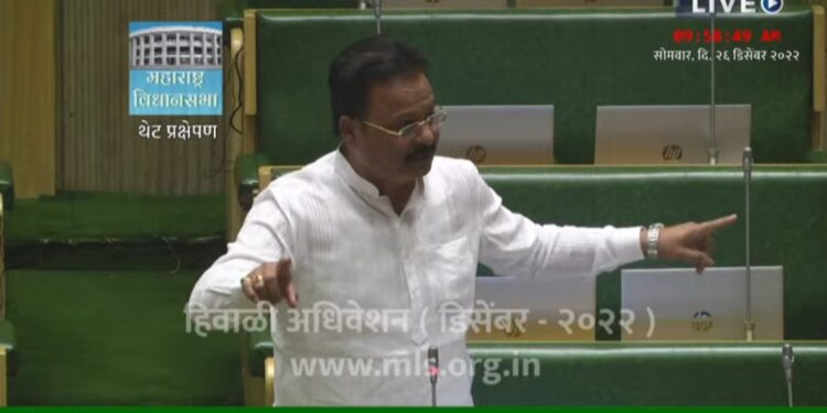 माजी महसूल मंत्री आ.एकनाथ खडसे यांनी सत्तेचा दुरुपयोग करून केला ४०० कोटी रूपयांचा घोटाळा :