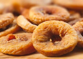 Immunity Boost In Winter: रोगप्रतिकार शक्ती मजबूत करायची आहे? मग, फॉलो करा ‘या’ टिप्स