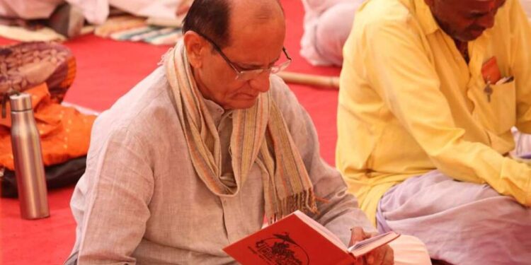 ग्रंथराज ज्ञानेश्वरी पारायण : मुक्ताई संस्थानचे अध्यक्ष भैयासाहेब ॲड. रवींद्र पाटील यांचाही सहभाग