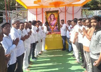 संत मुक्ताईनगर येथे राजमाता जिजाऊ जयंतीनिमित्त अभिवादन ! 