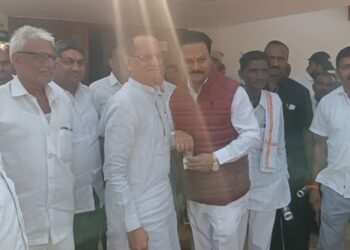 संत मुक्ताईनगर येथे मकर संक्रांतीनिमित्त दिसून आला, राजकीय व सामाजिक गोडवा !