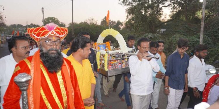 *संत मुक्ताईनगर येथे दत्त जयंती सोहळा साजरा*