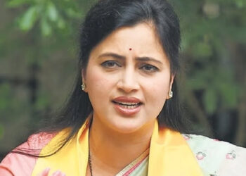 रक्षा खडसे मुलीच्या छेडछाड प्रकरणात नवनीत राणांचा संताप