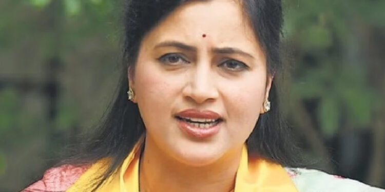 रक्षा खडसे मुलीच्या छेडछाड प्रकरणात नवनीत राणांचा संताप