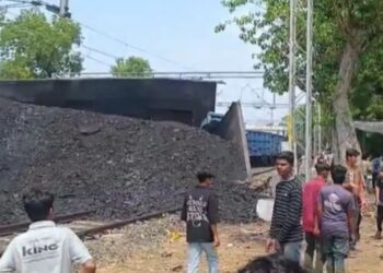 Jalgaon Train Accident: जळगावजवळ मालगाडी घसरली, रेल्वे वाहतूक ठप्प – ‘या’ गाड्या रद्द