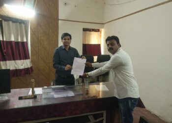 मुक्ताईनगर नगरपंचायतीत ‘बनावट बिल घोटाळा’! लाखोंच्या भ्रष्टाचाराने नागरिक हैराण; शिवसेना शहर प्रमुखाची मुख्याधिकाऱ्यांकडे कारवाईची मागणी