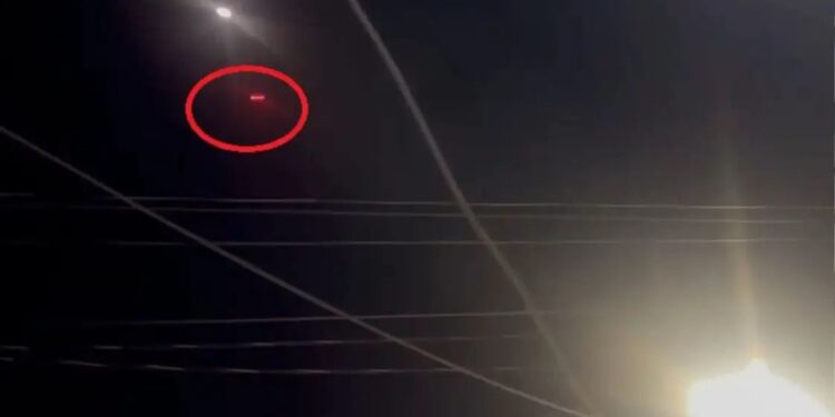 India-Pakistan War: पाकिस्तानच्या कुरापती थांबेनात, भारताचं ‘ऑपरेशन सिंदूर’द्वारे जोरदार प्रत्युत्तर