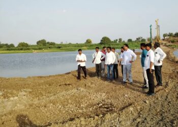 🛑 “सत्काराची घोषणा हवेत विरली!” – पाटील यांच्या पुलाच्या कामाला सुरुवात, खडसेंची प्रतिज्ञा मात्र अधूरीच!