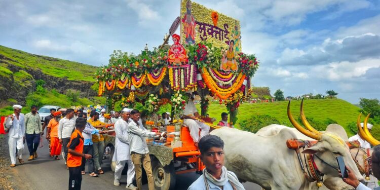 ЁЯЫС рд╣реЗ рдкрд╣рд╛рдЪ! “рд╕рдВрдд рдореБрдХреНрддрд╛рдмрд╛рдИрдВрдЪреНрдпрд╛ рдкрд╛рд▓рдЦреА рд╕реЛрд╣рд│реНрдпрд╛рдиреЗ рдкрд╛рд░ рдХреЗрд▓рд╛┬а рдХреБрдВрдерд▓рдВрдЧрд┐рд░реА рдШрд╛рдЯ” тАУ рдЖрддрд╛ рдлрдХреНрдд рдХрд╛рд╣реАрдЪ рдЕрдВрддрд░рд╛рд╡рд░ рдкрдВрдврд░рдкреВрд░! ЁЯЩП