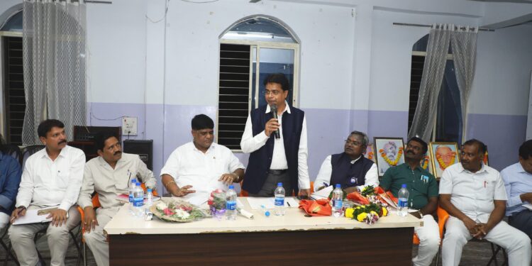 ЁЯФ╡ЁЯЯбЁЯЯв “рдирд┐рд│рд╛, рдкрд┐рд╡рд│рд╛, рд╣рд┐рд░рд╡рд╛ рдПрдХрддреНрд░ рдЖрд▓рд╛ рддрд░ рдмрд╕рдкрд╛рдЪрд╛ рд╡рд┐рдЬрдпреА рдирд╛рд░рд╛ рдЧрдЧрдирд╛рдд рджрд╛рдЯреЗрд▓!” тАУ рдбреЙ. рд╣реБрд▓рдЧреЗрд╢ рдЪрд▓рд╡рд╛рджреА рдпрд╛рдВрдЪрд╛ рдирд┐рд░реНрдзрд╛рд░