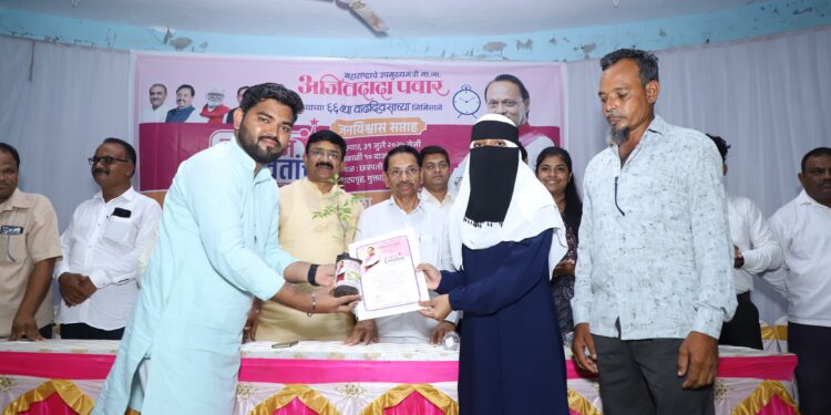 ЁЯСЙ тАЬрдЧреБрдгрд╡рддреНрддрд╛ рд╣рд╡реА? рдордЧ тАШрд╣реАтАЩ рдЪрд╛рд░ рд╕реВрддреНрд░реЗ рдкрд╛рд│рд╛! – рдорд╛рдЬреА рдордВрддреНрд░реА рдЧреБрд▓рд╛рдмрд░рд╛рд╡ рджреЗрд╡рдХрд░ рдпрд╛рдВрдЪреЗ рд╡рд┐рджреНрдпрд╛рд░реНрдереНрдпрд╛рдВрдирд╛ рдЬрдмрд░рджрд╕реНрдд рдордВрддреНрд░тАЭ